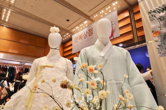 Hanbok Expo takes place at COEX in Gangnam-gu Seoul on Aug 7 2025 AJP Han Jun-gu