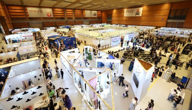 Hanbok Expo takes place at COEX in Gangnam-gu Seoul on Aug 7 2025 AJP Han Jun-gu