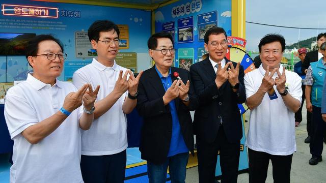 여수시 전남 완도군에서 열린 ‘제6회 섬의 날’ 행사에 참가해 2026여수세계섬박람회 홍보에 나섰다 사진여수시