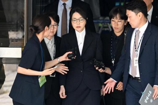 金建希逮捕令状实质审查结束