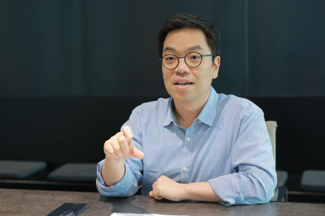 강대권 라이프자산운용 대표가 지난 8일 서울 여의도 라이프자산운용 본사에서 인터뷰를 하고 있다 사진유대길 기자 dbeorlf123ajunewscom