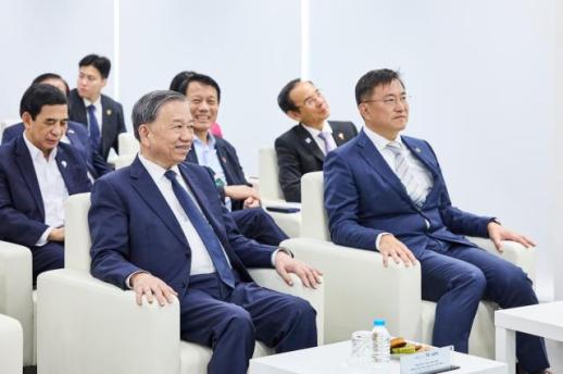 또 럼 베트남 당서기장, 동원글로벌터미널서 기술 벤치마킹
