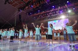[윤주혜의 C] 경계가 사라진 꿈의 무대… 음악과 춤으로 하나된 축제의 장