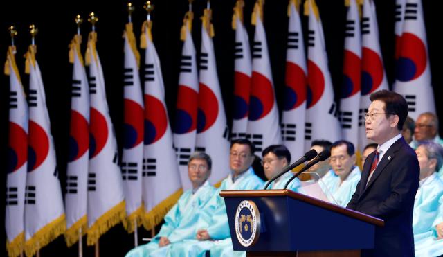 Lee calls for peace and unity at 80th Liberation Day celebration