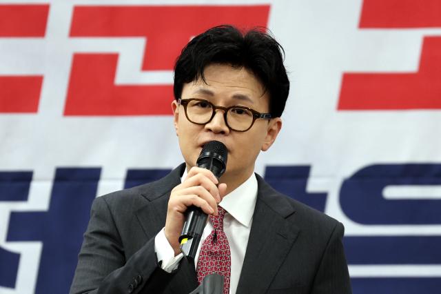 11일 오후 광주 서구 홀리데이인 광주호텔에서 열린 김화진 국민의힘 전남도당 위원장 취임식에서 한동훈 전 대표가 축사하고 있다 사진연합뉴스