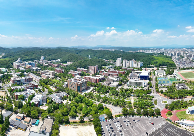 경상국립대학교 가좌캠퍼스사진경상국립대학교