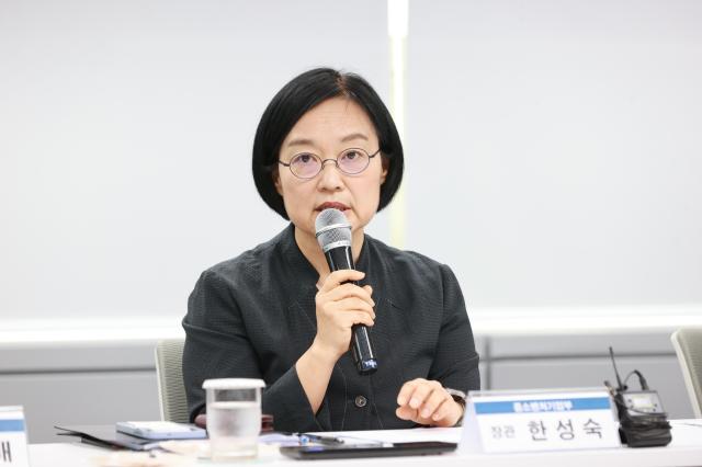 한성숙 중소벤처기업부 장관은 21일 사진중소벤처기업부