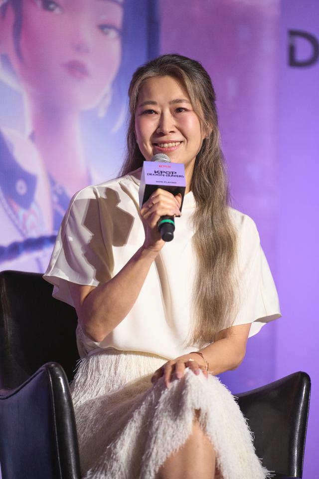 케데헌 매기 강 감독 사진넷플릭스