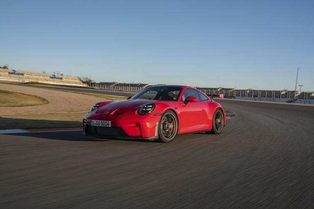 신형 911 GT3 사진포르쉐