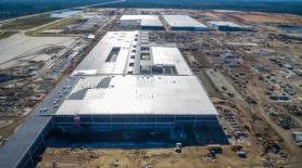 As US courts Korean investment, Seoul frets over eroding industrial base