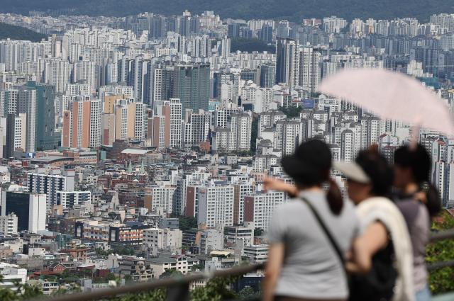 서울 남산에서 바라본 아파트 단지 사진연합뉴스