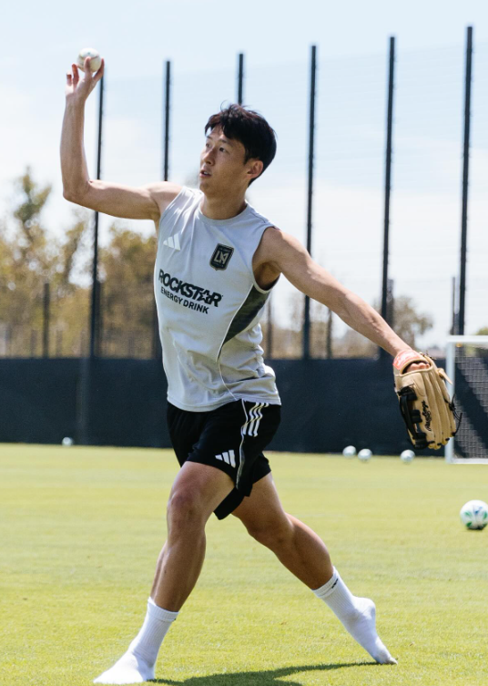 Son Heung-min of Los Angeles FC practices his ceremonial first pitch ahead of Dodgers’ home game Courtesy of LAFCInstagram