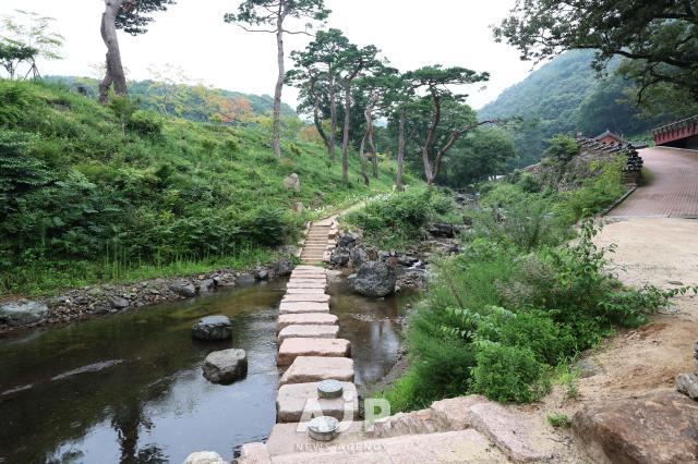 TRAVEL: Tracing a thousand years of history at Jikjisa Temple