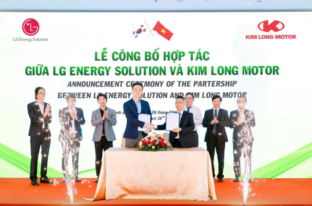Lễ công bố hợp tác giữa LG Energy Solution và Kim Long Moto ẢnhKim Long Motor