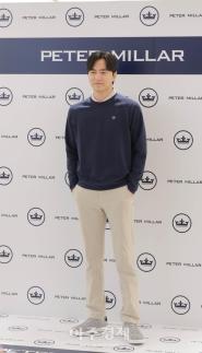 [포토] 이진욱, 피터 밀러 팝업스토어 포토콜 참석