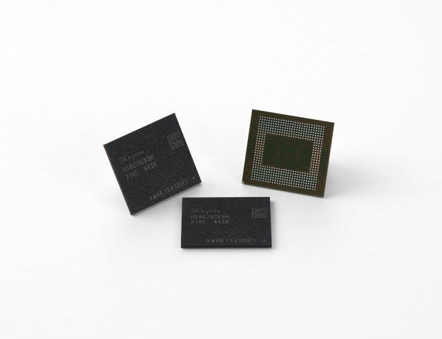 SKハイニックス、業界初の新素材「高放熱モバイルDラム」を供給