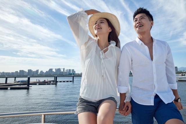 Southern port city hosts cruise dating event for 84 young professionals