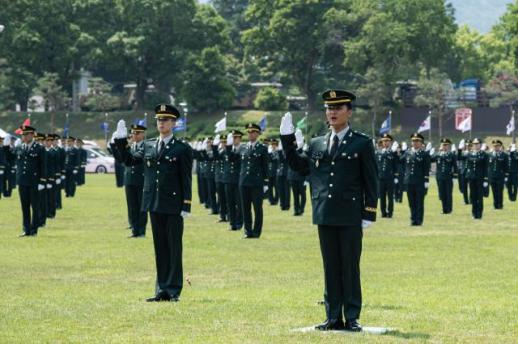 작년 명예전역 軍 간부 2500여명 역대 최대
