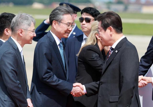 韩国外长：金正恩访华意在修复中朝关系并走向国际社会