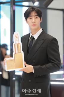 [포토] 추영우, 남다른 수트핏