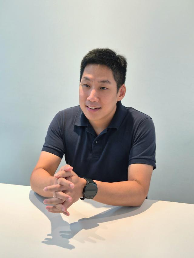 이강민 데이원컴퍼니 대표는 2일 오전 서울 강남구 데이원컴퍼니 사무실에서 기자와 만나 인터뷰하고 있다 사진데이원컴퍼니
