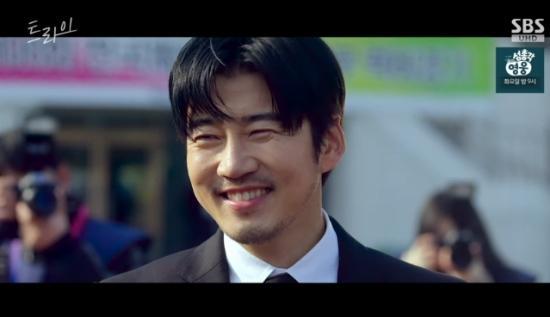 [이건희의 명성] "혼자야?→편 들어 주고 싶었어"…윤계상, 또 보여준 존재감