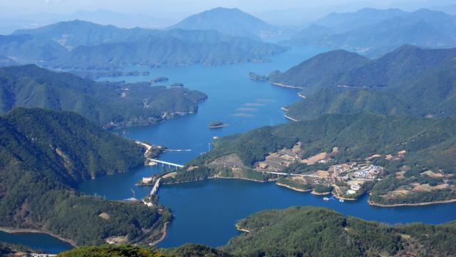 충주호
