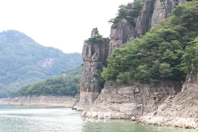충주호 유람선