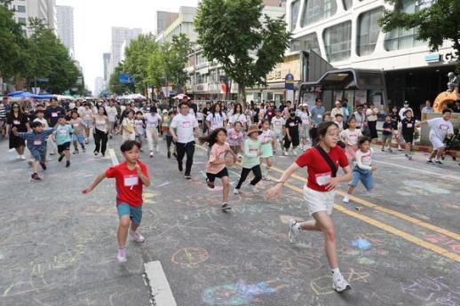 광주 금남로는 지금 거대한 축제장