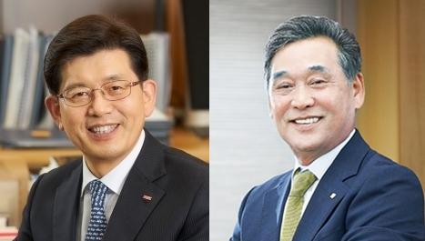 왼쪽부터 빈대인 BNK금융그룹 회장 김기홍 JB금융그룹 회장 사진각 사
