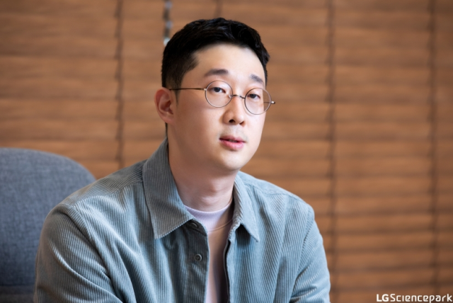 LG CNS는 사내 비전AI 멀티모달 AI 등 핵심 기술 조직을 이끌어온 김경율 팀장을 초대 센터장으로 선임했다 사진은 이번에 선임 된 김경율 센터장사진LG CNS
