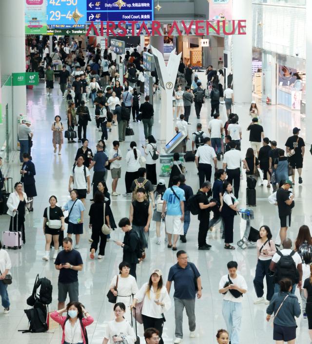 지난 8월 8일 오전 인천국제공항 1터미널 면세구역사진공항사진기자단