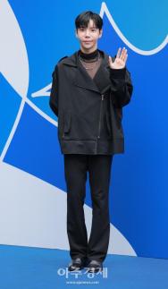 [포토] 현우, 서울패션위크 데일리 미러 포토콜 참석