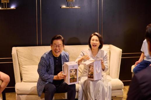 民生经济政策受好评 李在明支持率连续3周上升