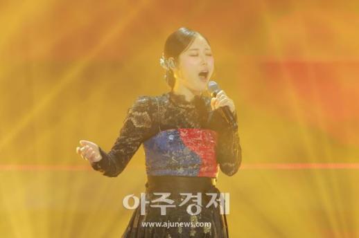 [포토] 더트롯쇼 무대오른 윤서령