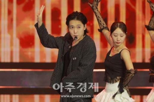 [포토] 더트롯쇼 무대오른 성민
