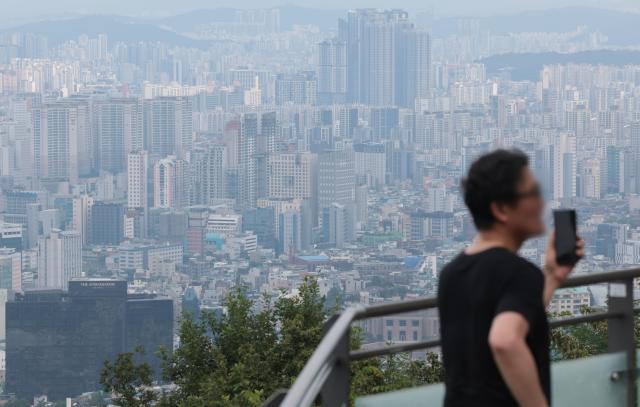 서울 남산에서 바라본 아파트 단지 사진연합뉴스