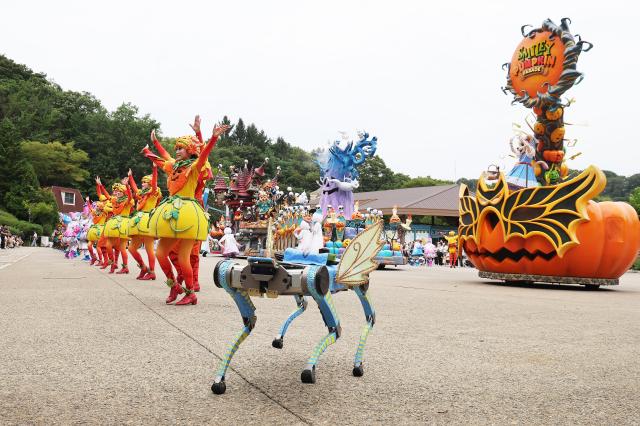 四足机器人"参演" 