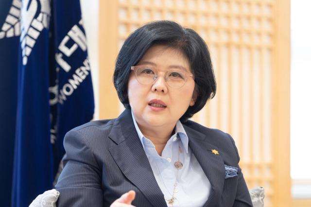 문시연 숙명여대 총장은 아주경제와 인터뷰하면서 학문 간 경계를 허물고 STEM과학·기술·공학·수학  분야 여성 리더를 양성하는 것이 목표라고 말했다 사진유대길 기자