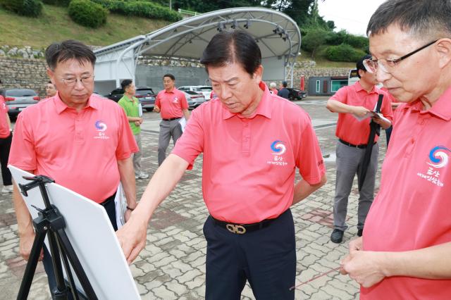 박범인 금산군수 제43회 금산세계인삼축제 1차 현장 점검 모습사진금산군