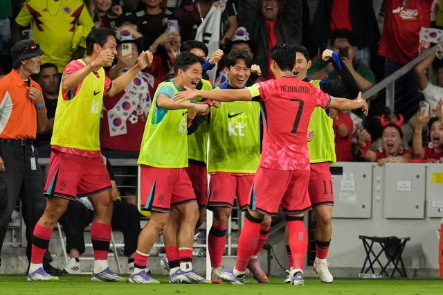 홍명보 감독이 이끄는 축구 대표팀은 10일한국시간 미국 테네시주 내슈빌의 지오디스파크에서 열린 멕시코와 친선경기에서 2대 2로 비겼다 사진연합뉴스·로이터