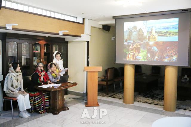 Dr Fatemeh Yousefi second from left speaks about Irans historical landmarks during the cultural event hosted by the Iranian Embassy in Seoul on September 9 2025 AJP Park Sae-jin