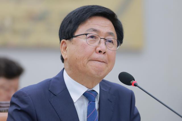 최교진 부총리 겸 교육부 장관 후보자가 2일 오전 서울 여의도 국회 교육위원회에서 열린 인사청문회에 출석하고 있다 20250902사진유대길 기자 dbeorlf123ajunewscom