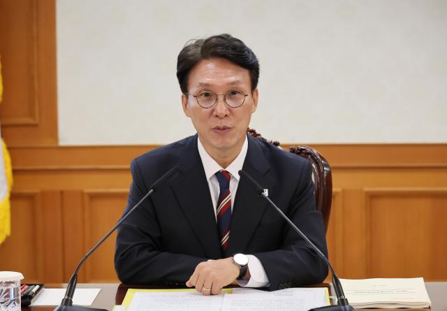 김민석 국무총리가 12일 서울 종로구 정부서울청사에서 열린 제9차 자살예방정책위원회 회의에서 발언하고 있다 사진연합뉴스