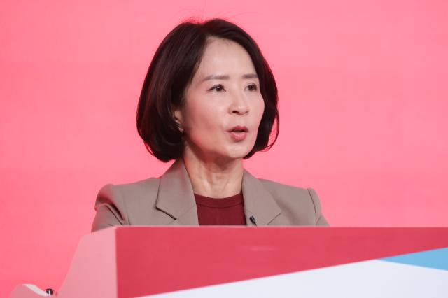 18일 서울 강서구 ASSA 아트홀에서 열린 국민의힘 8·22 전당대회 출마 최고위원·청년최고위원 후보 토론회에서 최고위원에 출마한 최수진 후보가 발언하고 있다 사진연합뉴스