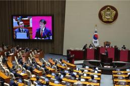 대정부질문 이틀째…여야, 한미 관세 협상·구금 사태 등 공방