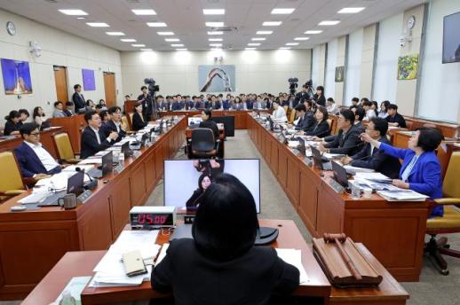 24일 통신 3사 해킹 청문회…KT·LG유플은 대표, SKT는 CISO 증인 출석 요구