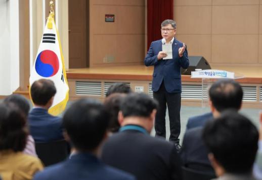 유정기 전북교육감 권한대행 막중한 책임감으로 현안 신속 처리