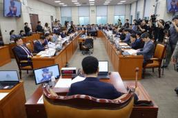 법사위, 與주도 노란봉투법·방송3법 통과...4일 본회의로 