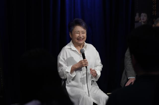 18일 서울 종로구 크레디아클래식클럽에서 열린 정경화  케빈 케너 듀오 리사이틀 기자간담회에서 바이올리니스트 정경화가 발언하고 있다 사진크레디아
